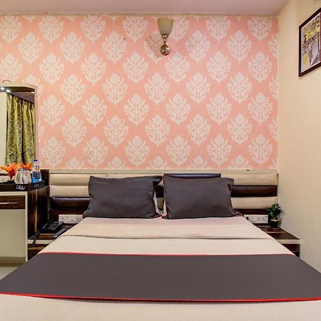 Collection O Golden Tulipz Boutique Hotel Mumbai Exterior photo