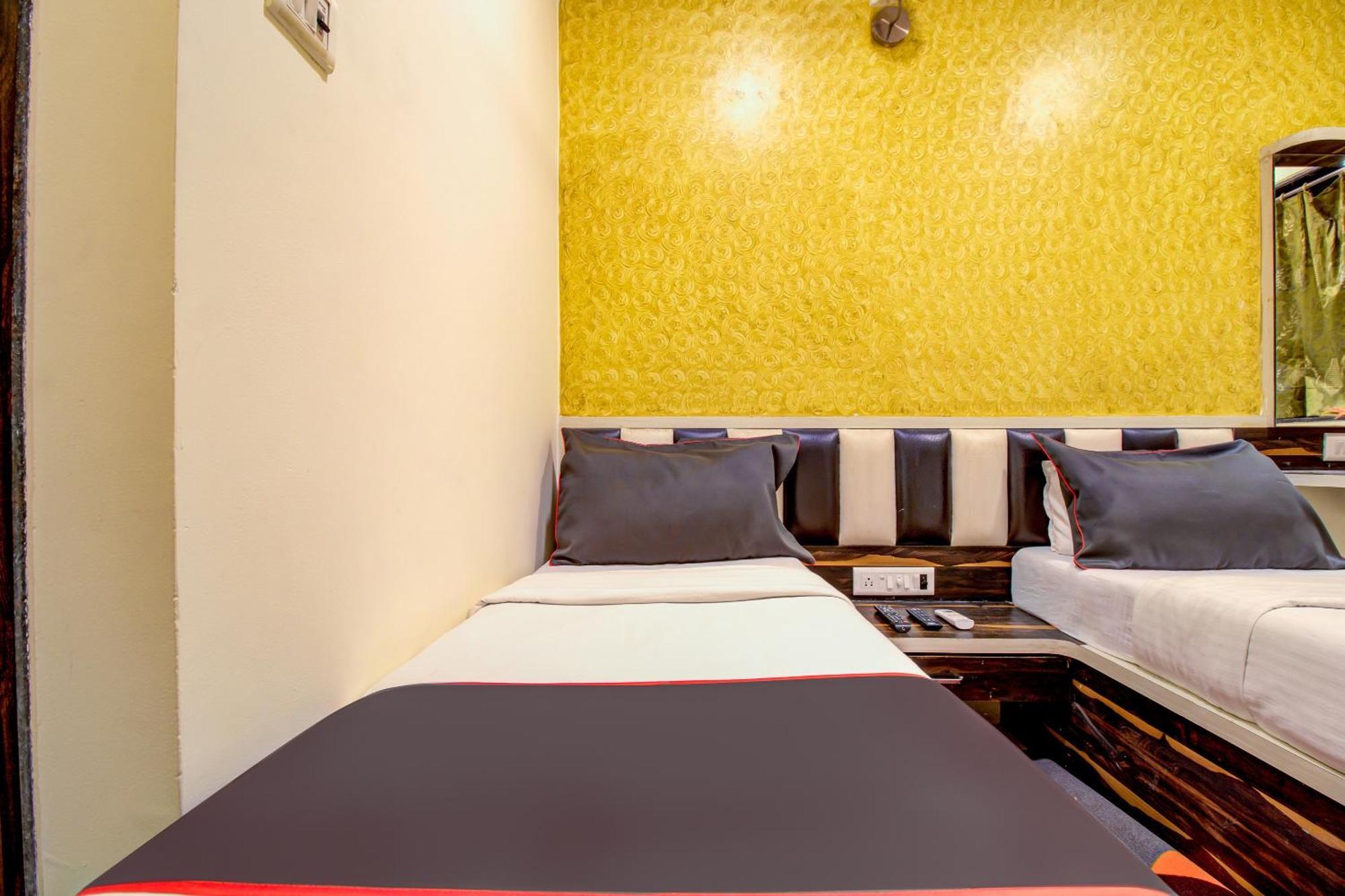 Collection O Golden Tulipz Boutique Hotel Mumbai Exterior photo
