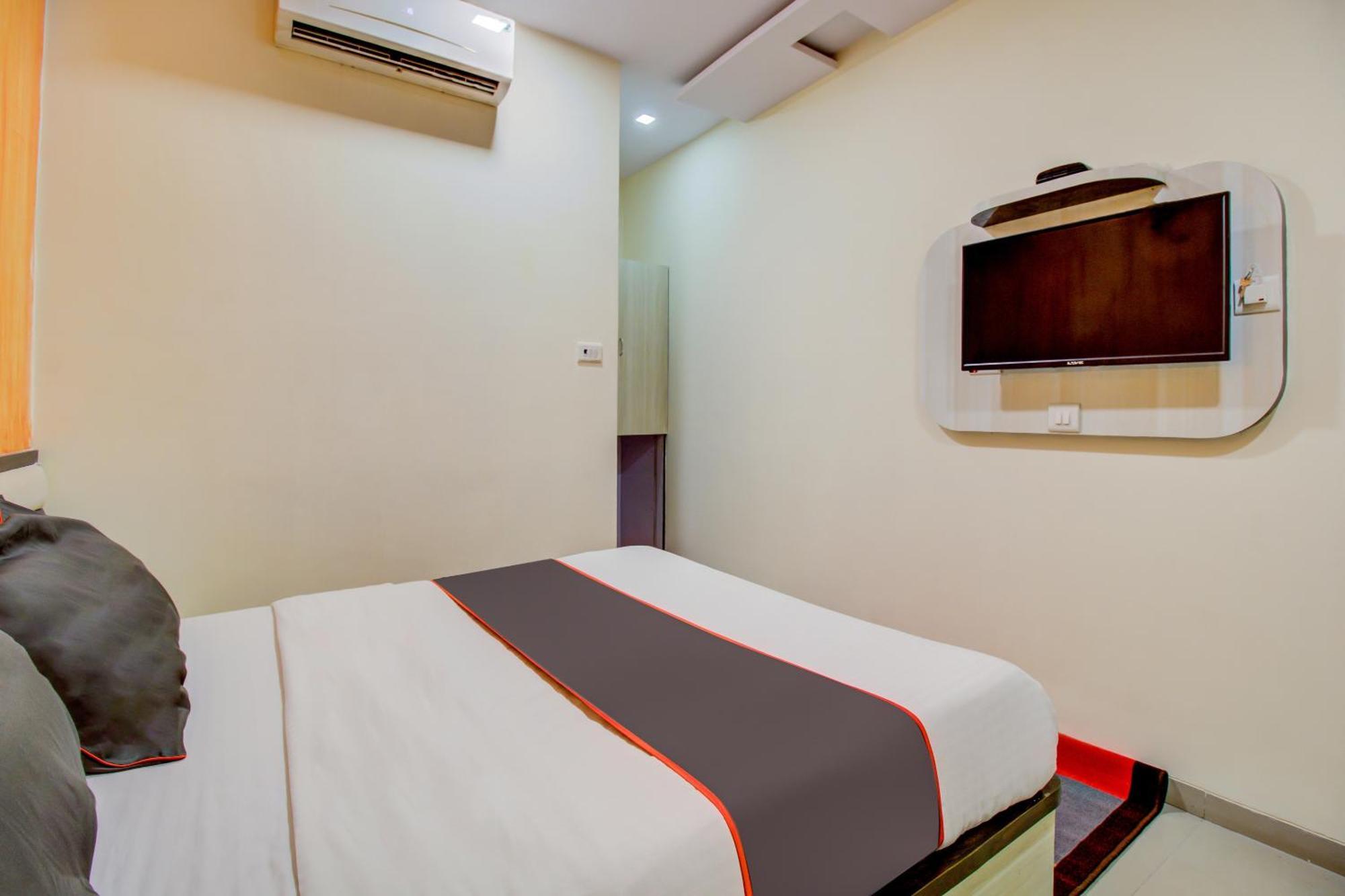 Collection O Golden Tulipz Boutique Hotel Mumbai Exterior photo