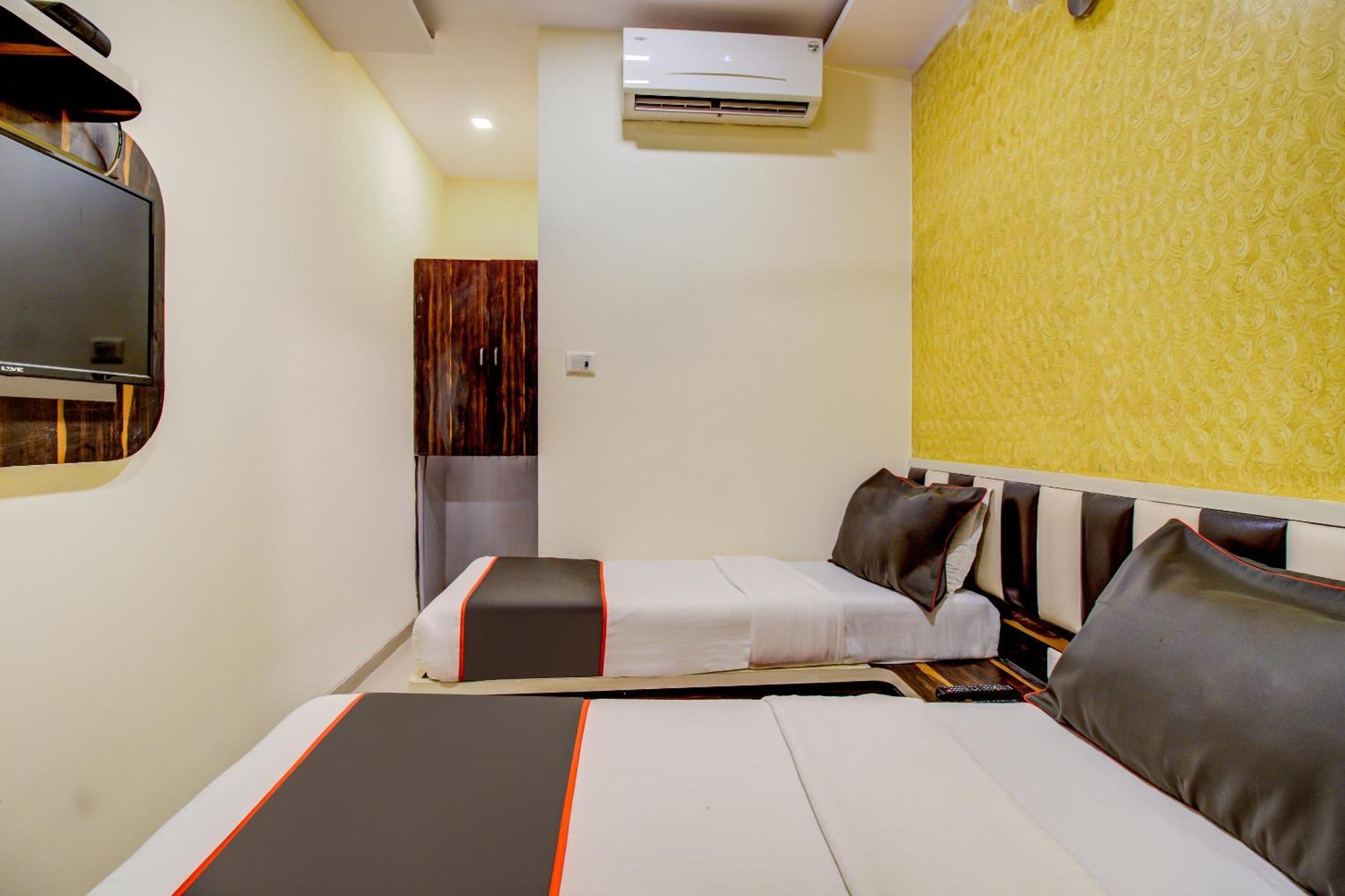 Collection O Golden Tulipz Boutique Hotel Mumbai Exterior photo
