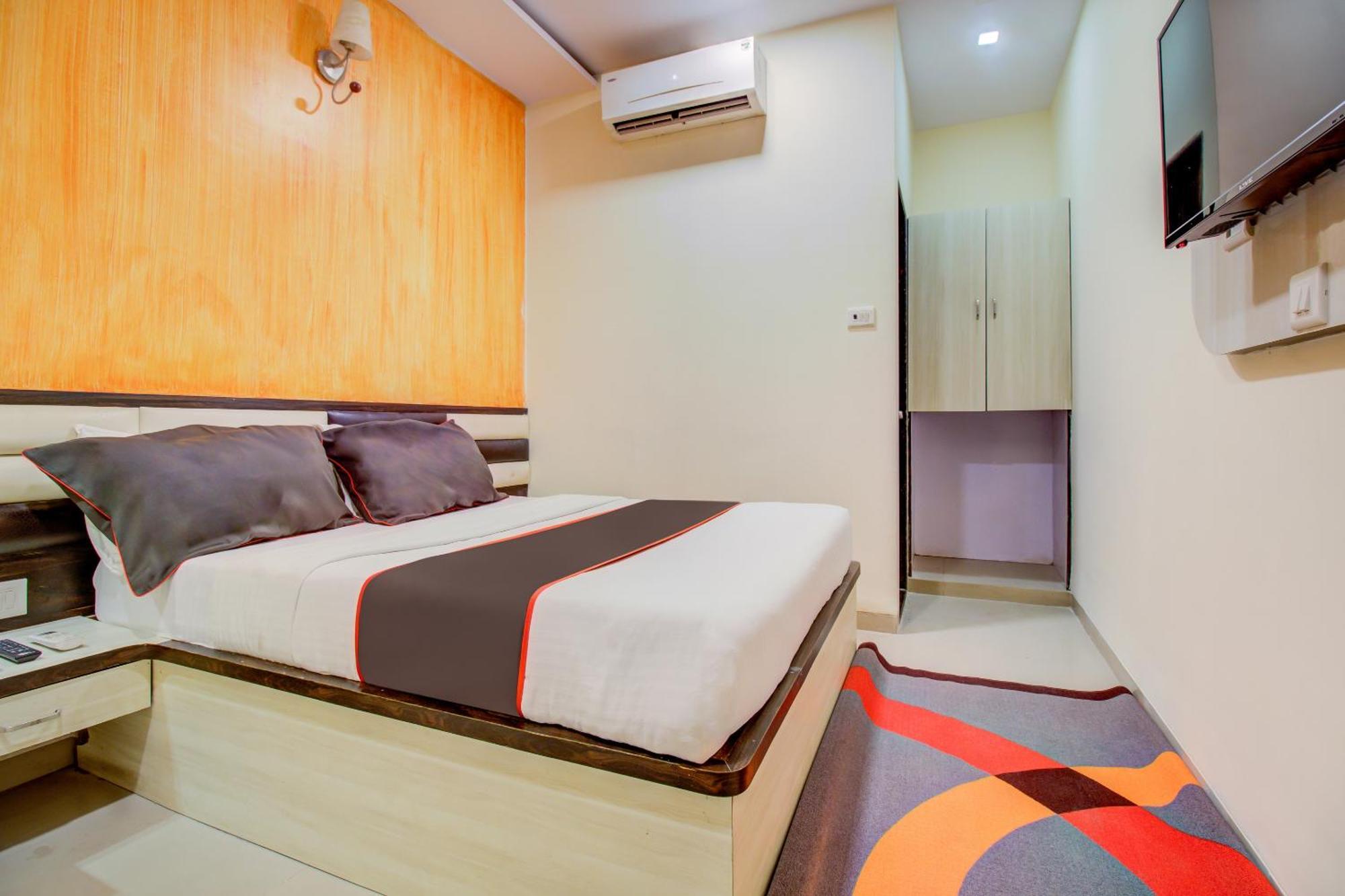 Collection O Golden Tulipz Boutique Hotel Mumbai Exterior photo